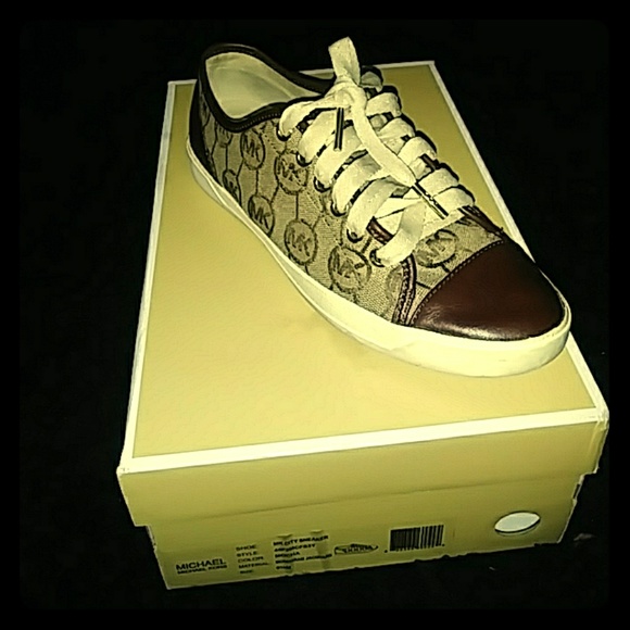 Michael kors shoes size 6.5 - Picture 1 of 3